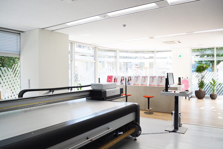 Swiss printer for Japan outdoor photo exhibition