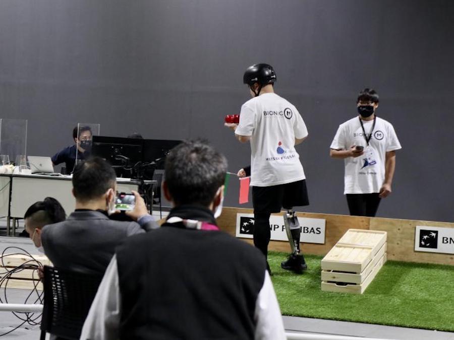 Teams from Switzerland and Japan impress at Cybathlon 2020